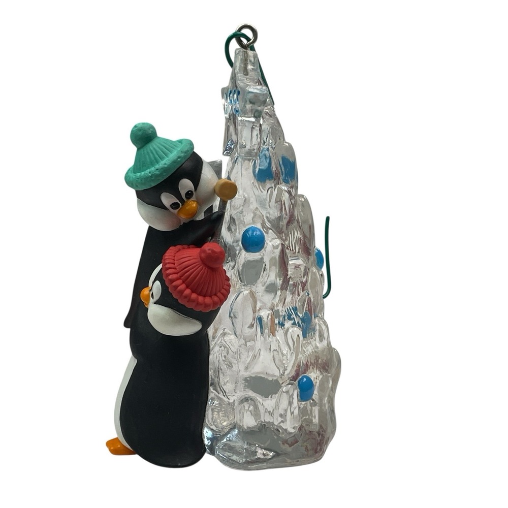 Hallmark Keepsake Ornament 1995 "Friendly Boost" Penguins Original Box - Picture 7 of 10